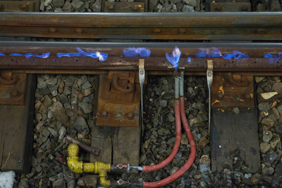 The Long Island Railroad’s Answer To Frozen Rails Is Fire – The 